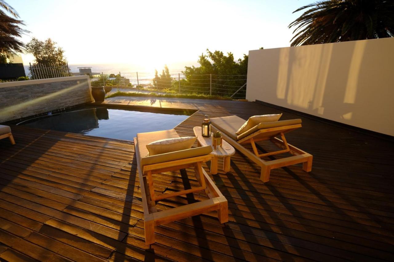 Beta Beach Guest House Kaapstad Buitenkant foto