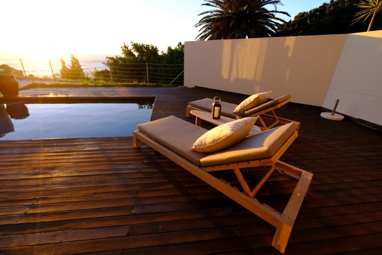 Beta Beach Guest House Kaapstad Buitenkant foto