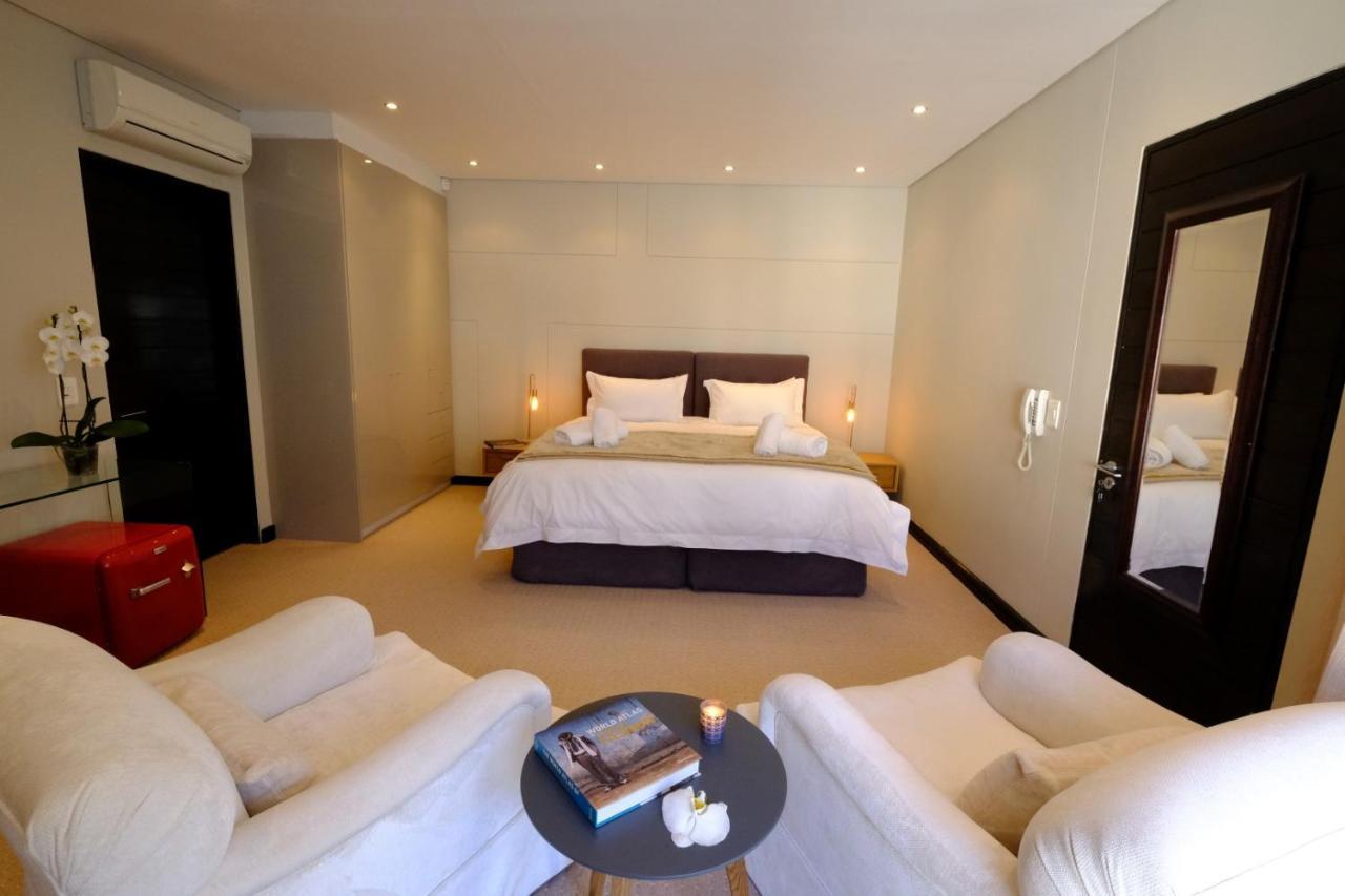 Beta Beach Guest House Kaapstad Buitenkant foto