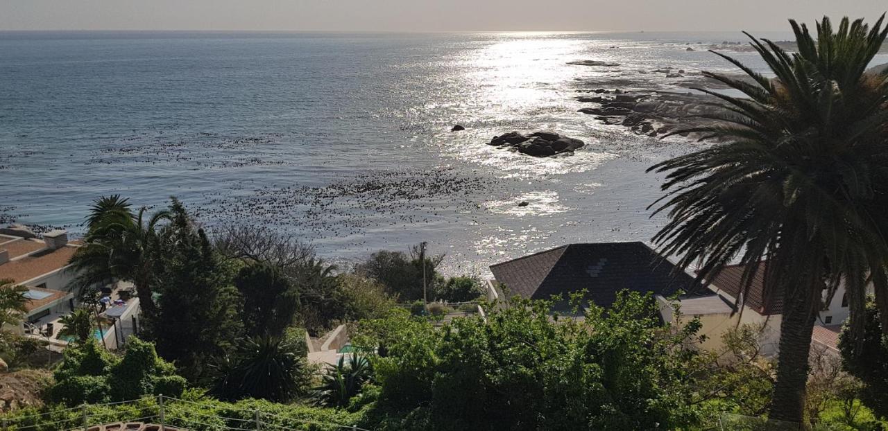 Beta Beach Guest House Kaapstad Buitenkant foto