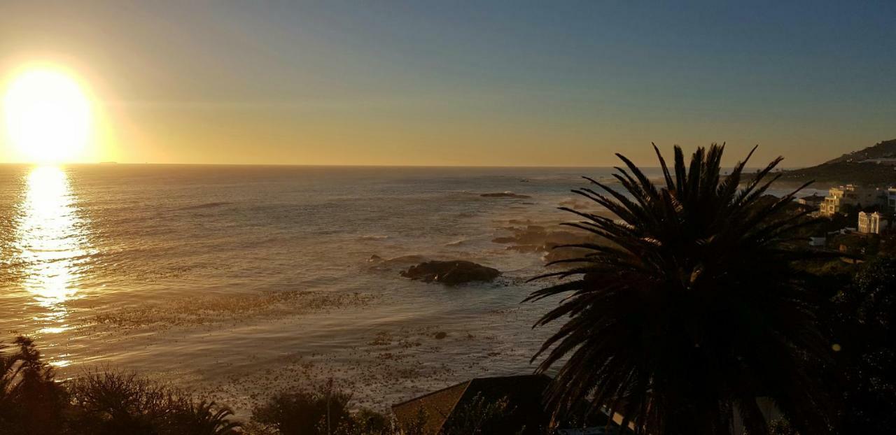 Beta Beach Guest House Kaapstad Buitenkant foto