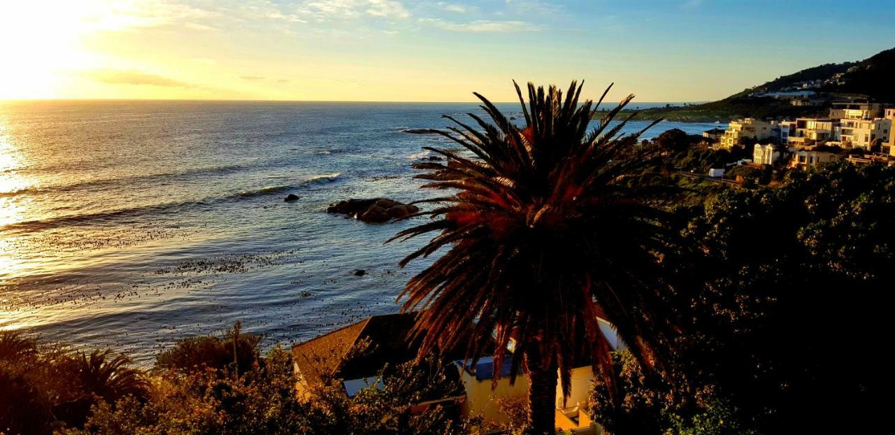 Beta Beach Guest House Kaapstad Buitenkant foto